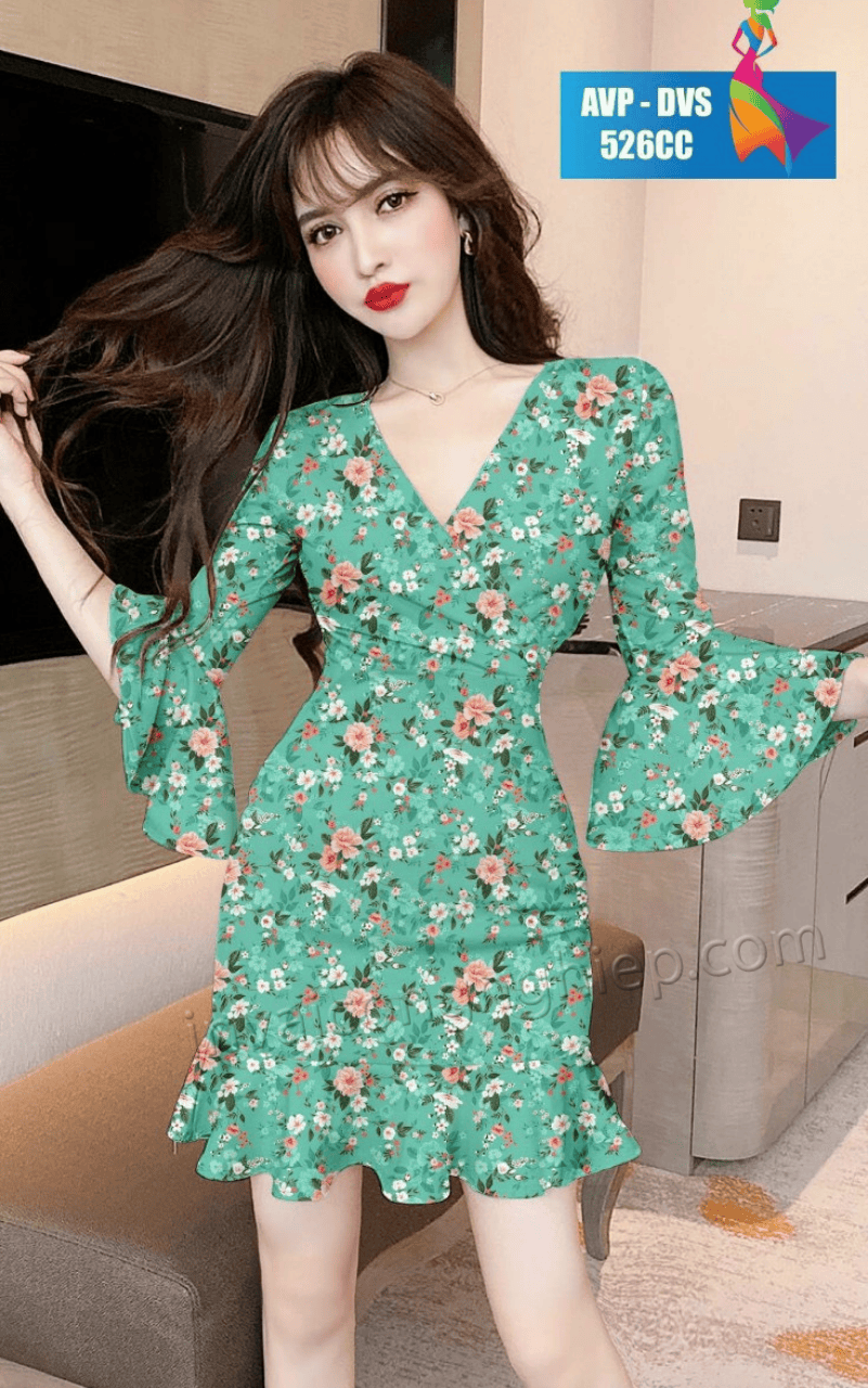 in áo đầm cổ v hoa nhí